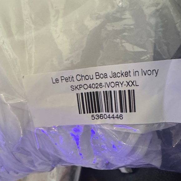 Selkie Dreamy Ruffled Cape - Picture 2 of 3